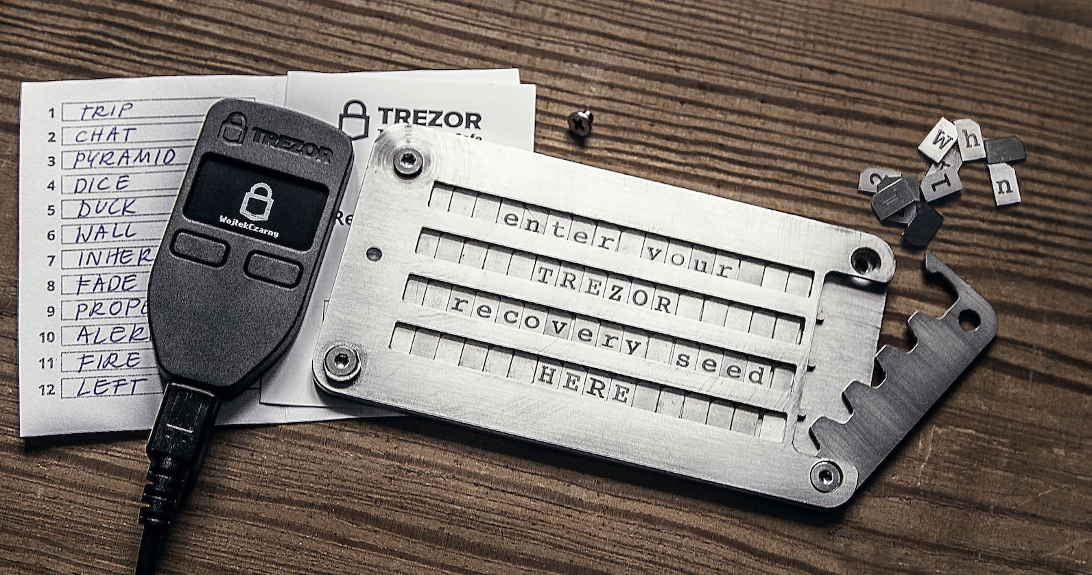TREZOR und Cryptosteel | Hardware-Wallets.NET