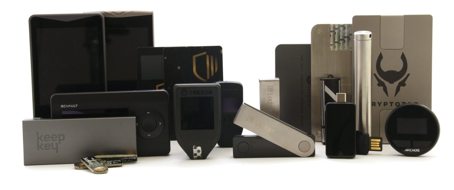 O que é o "Armazenamento Frio", em se tratando de criptomoedas? 3 Hardware Wallets